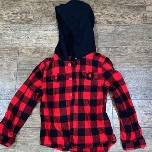 Boys 5t hooded red black plaid flannel